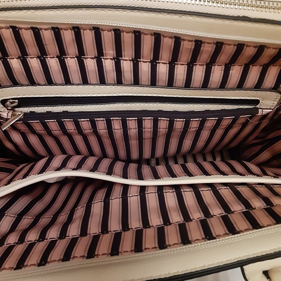 Purse - Picture 5 of 8